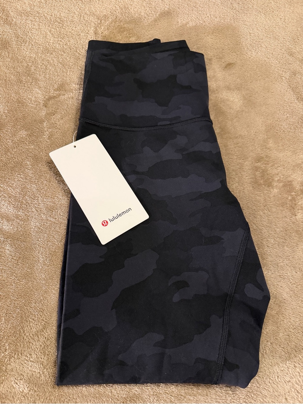 Lululemon Wunder Train 25” - never worn
